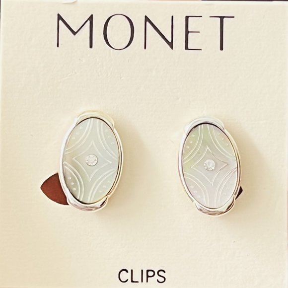 Vintage MONET Natural Rainbow Mother of Pearl Shell Clip Earrings w/Rhinestone - Picture 2 of 12